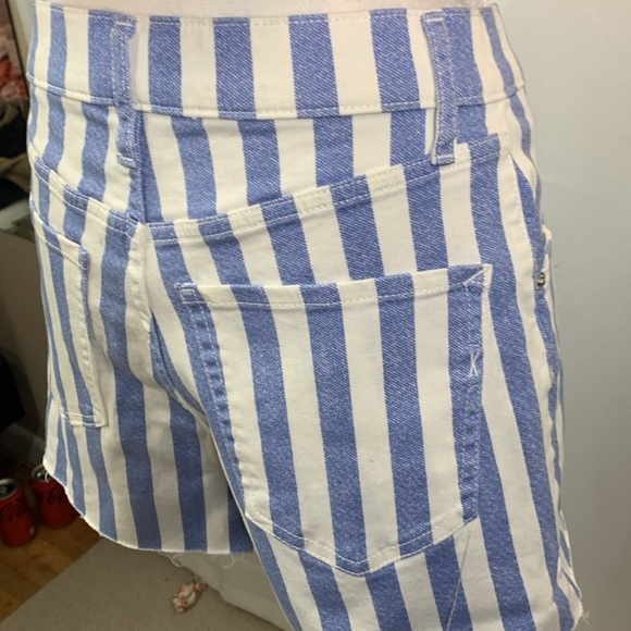 Express Blue and White Striped Shortie Super High Rise Mom Shorts- NWT- 6 - Picture 8 of 15